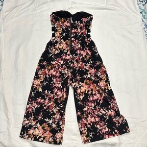 Beautiful flowery jumpsuit